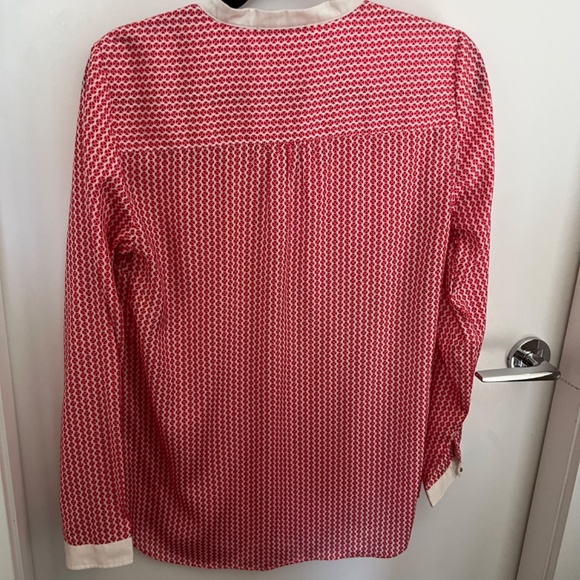 Woman’s shirt - Picture 4 of 4